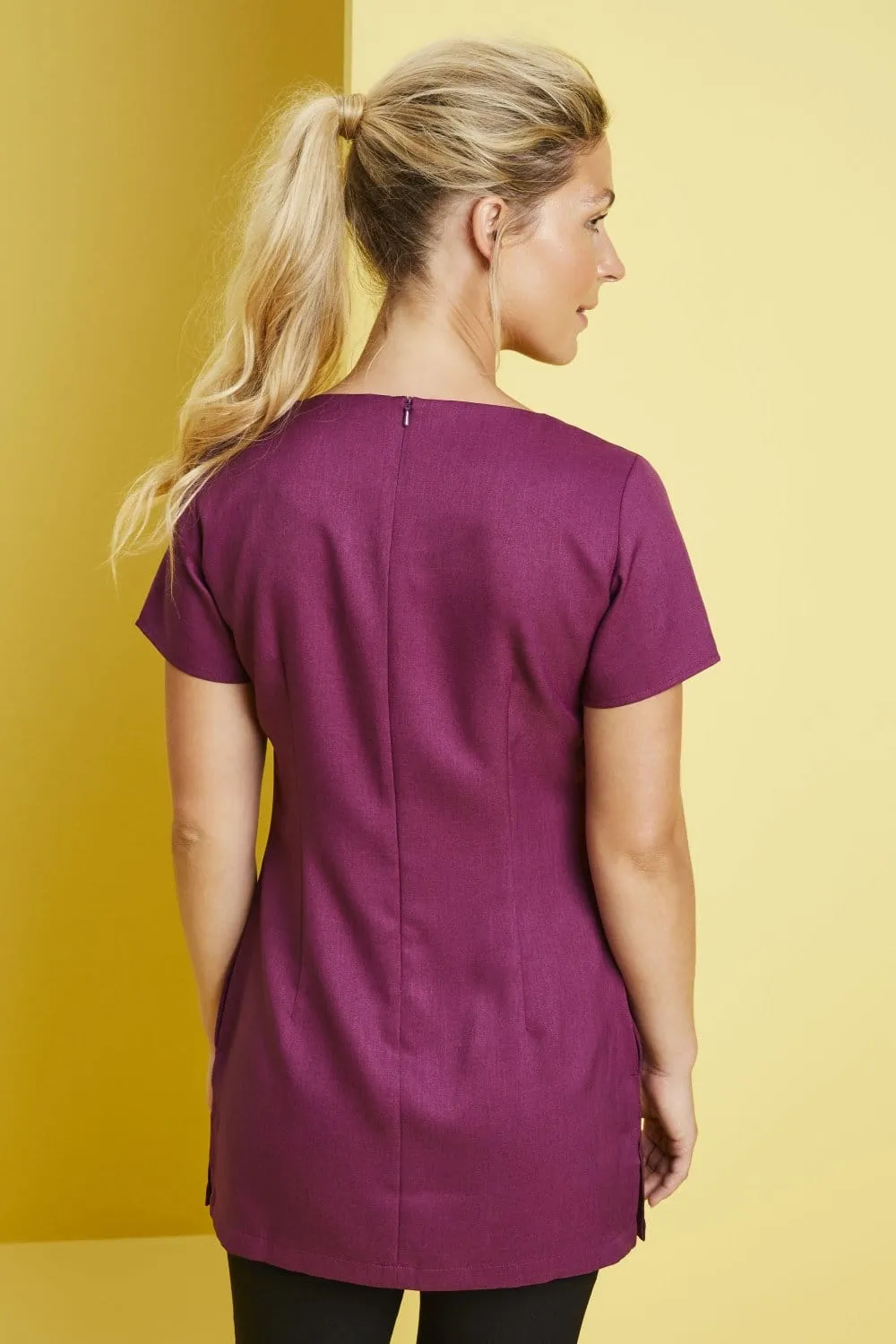 Essentials Keyhole Beauty Tunic with Pockets_6