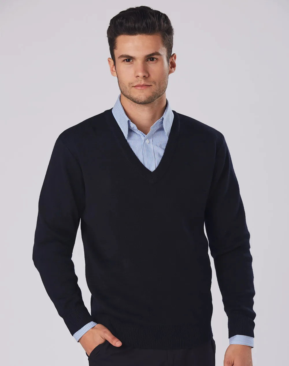UNISEX WOOL/ACRYLIC V-NECK JUMPER_1
